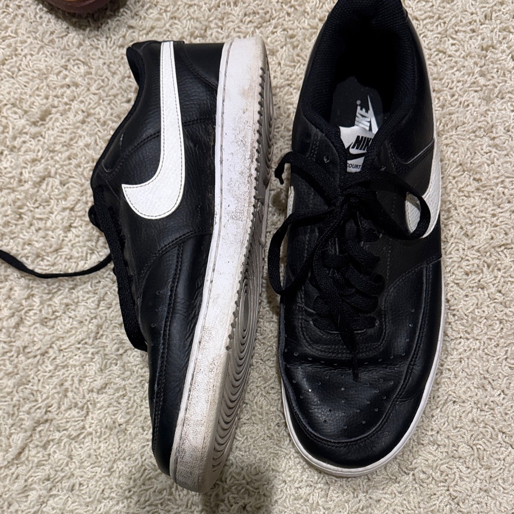 Nike Black and White Men's Sneakers